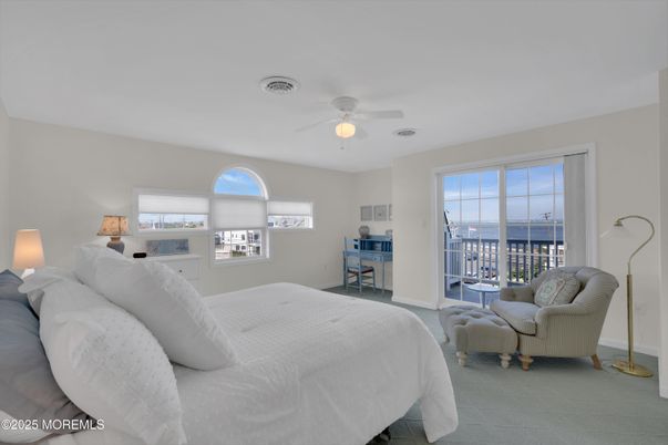 Bedroom, Interior, Water