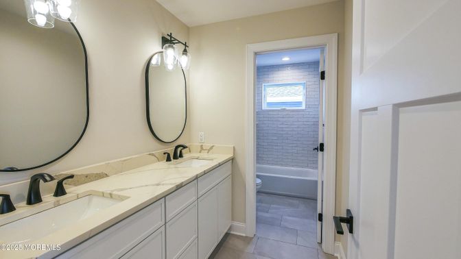 Bathroom, Dual Sink Vanities, Interior