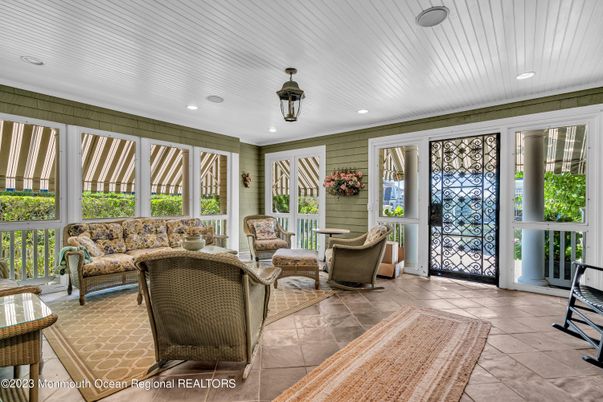 Interior, Living room, Recessed Lighting, Sun Room
