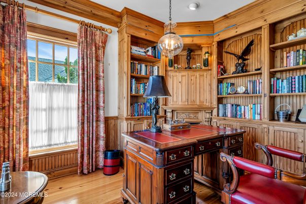 Home Office, Interior, Pendant Lights, Recessed Lighting, Wood Texture Flooring, Wooden Walls