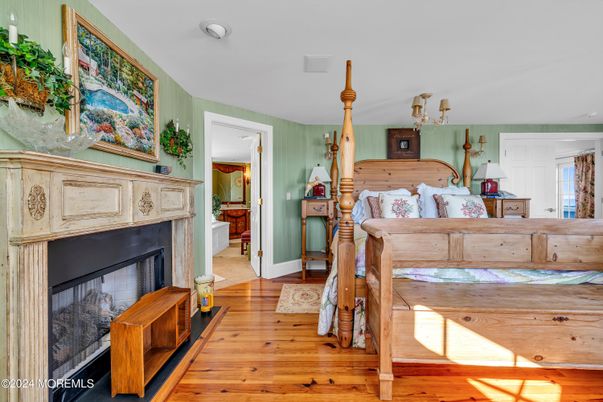 Bedroom, Fireplace, Interior, Wood Texture Flooring
