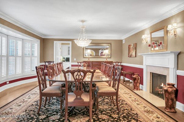 Chandelier, Dining room, Fireplace, Interior, Wood Texture Flooring
