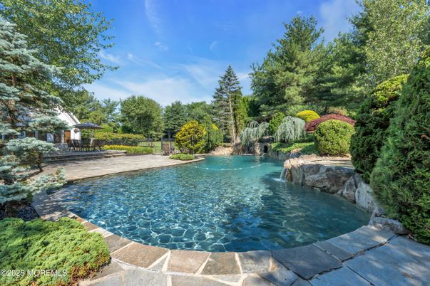 Exterior, Lake, Pool