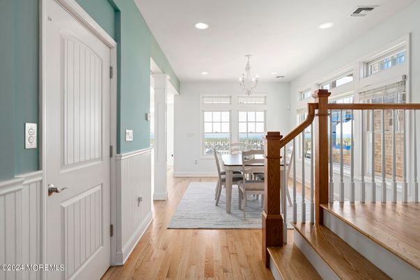 Chandelier, Dining room, Interior, Recessed Lighting, Wood Texture Flooring