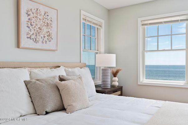 Bedroom, Interior, Water