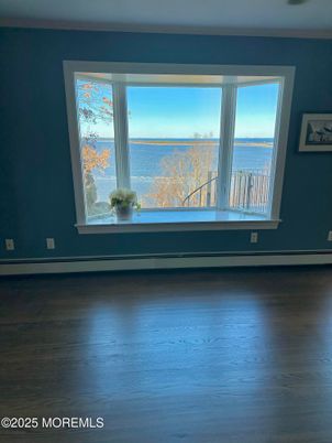 Empty room, Interior, Water, Wood Texture Flooring