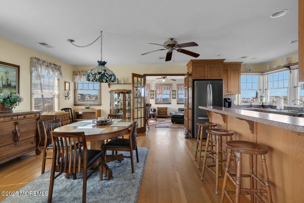 Dining room, Interior, Kitchen, Pendant Lights, Wood Texture Flooring