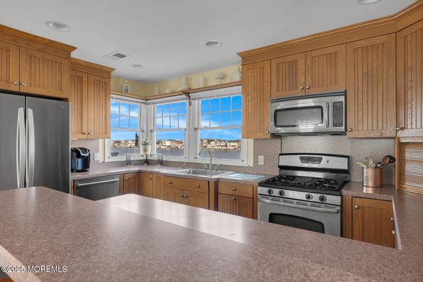 Interior, Kitchen, Recessed Lighting, Stainless Steel Appliances, Water