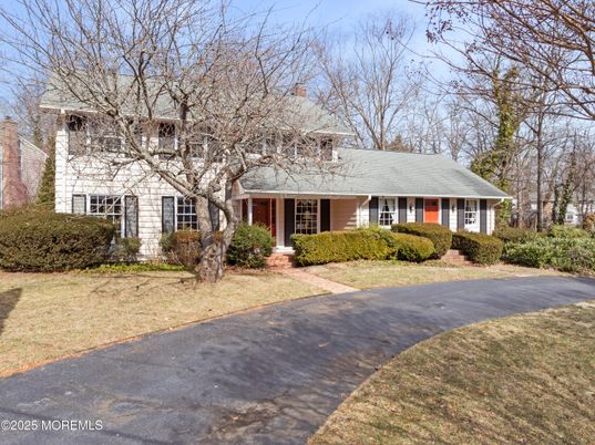 Exterior, Facade, Cape Cod