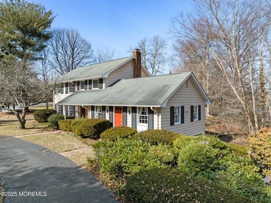 Exterior, Facade, Farmhouse