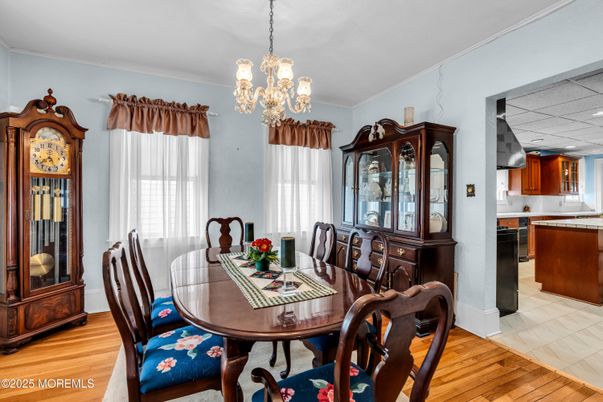Chandelier, Dining room, Interior, Kitchen, Wood Texture Flooring