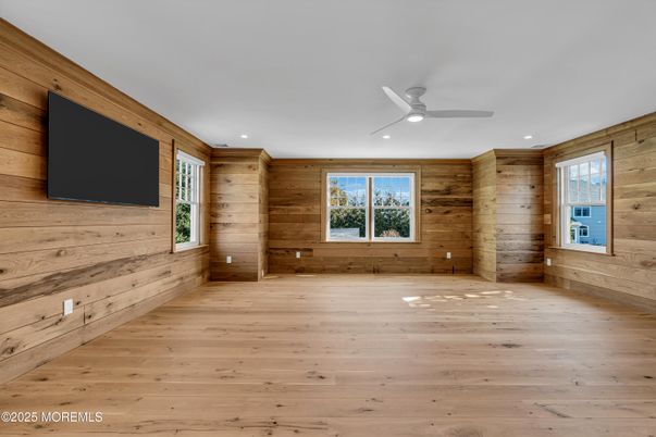 Empty room, Interior, Recessed Lighting, Wood Texture Flooring, Wooden Walls