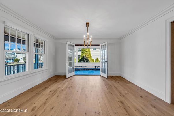 Empty room, Interior, Pendant Lights, Wood Texture Flooring