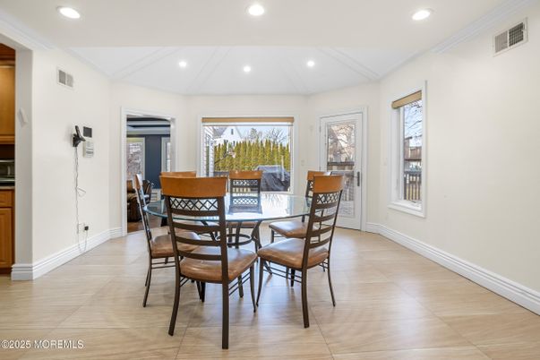 Dining room, Interior, Recessed Lighting