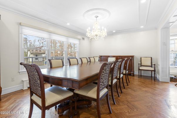 Chandelier, Dining room, Interior, Recessed Lighting, Wood Texture Flooring