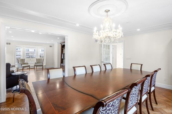 Chandelier, Dining room, Interior, Living room, Recessed Lighting, Wood Texture Flooring