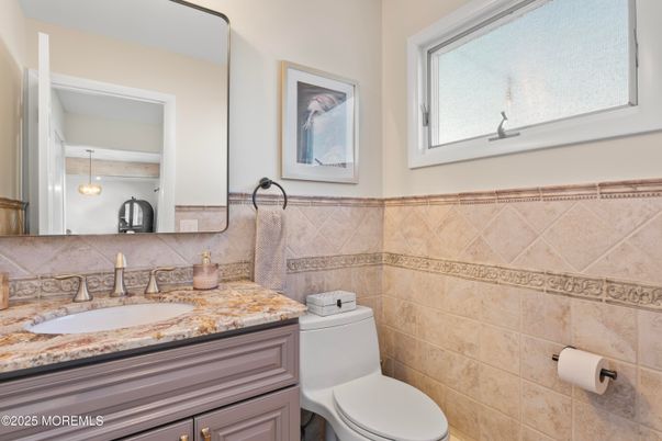 Bathroom, Interior, Pendant Lights