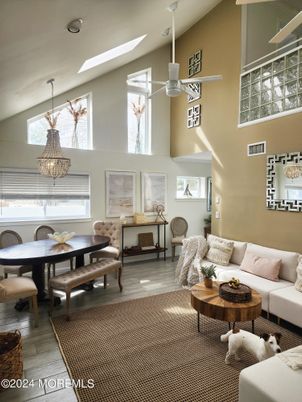 Chandelier, Dining room, Interior, Living room, Pendant Lights, Wood Texture Flooring