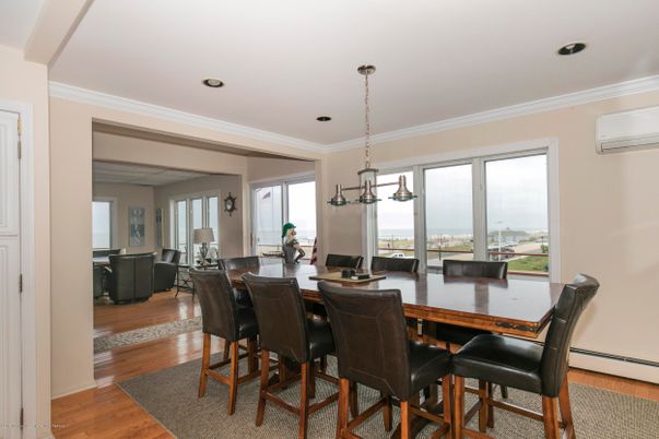Dining room, Interior, Living room, Pendant Lights, Recessed Lighting, Wood Texture Flooring