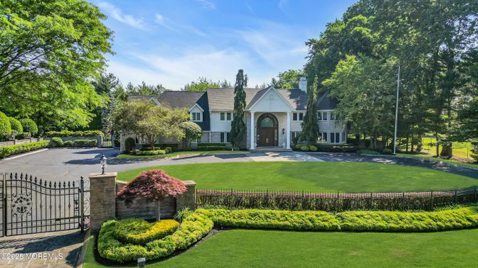 Backyard, Exterior, Facade, French Provincial