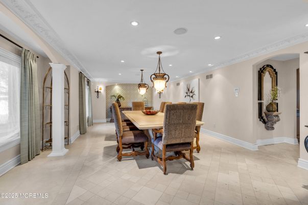 Dining room, Interior, Pendant Lights, Recessed Lighting