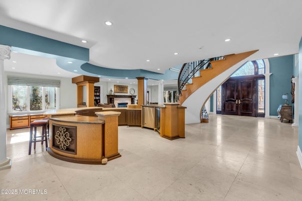 Fireplace, Interior, Kitchen, Recessed Lighting