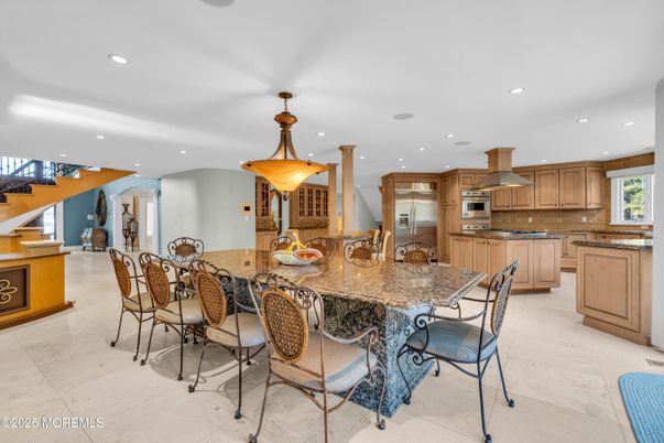 Dining room, Interior, Kitchen, Pendant Lights, Recessed Lighting, Stainless Steel Appliances