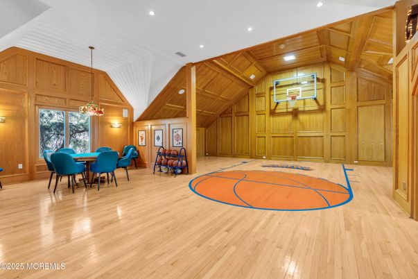 Dining room, Interior, Pendant Lights, Recessed Lighting, Wooden Beams, Wooden Ceilings, Wood Texture Flooring