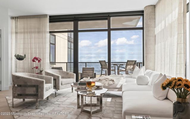 Interior, Living room, Water