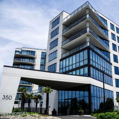 Exterior, Facade, Condo Building