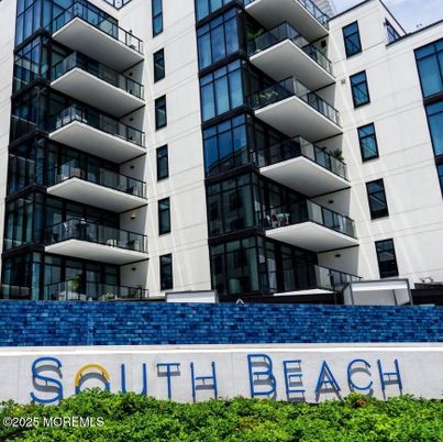 Exterior, Facade, Condo Building