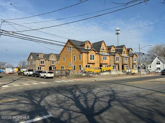 Exterior, Facade, Queen Anne Victorian
