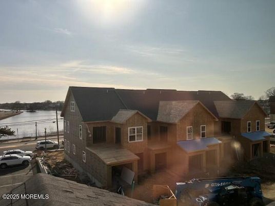 Exterior, Water
