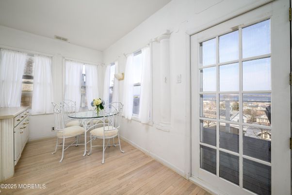 Dining room, Interior, Wood Texture Flooring