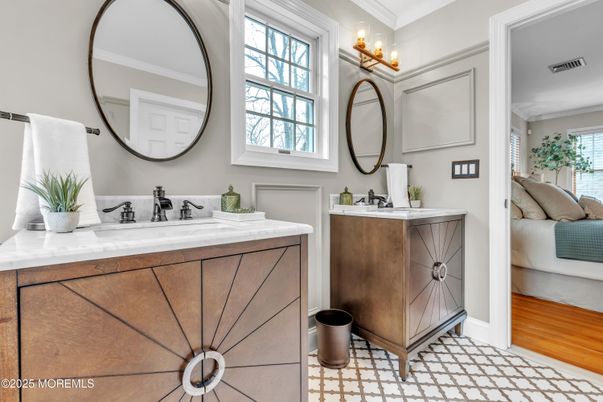 Bathroom, Dual Sink Vanities, Interior, Wood Texture Flooring