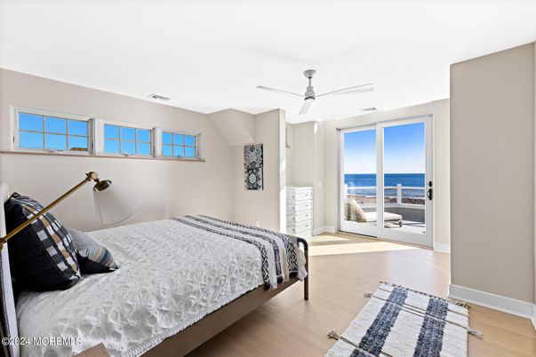 Bedroom, Interior, Water, Wood Texture Flooring