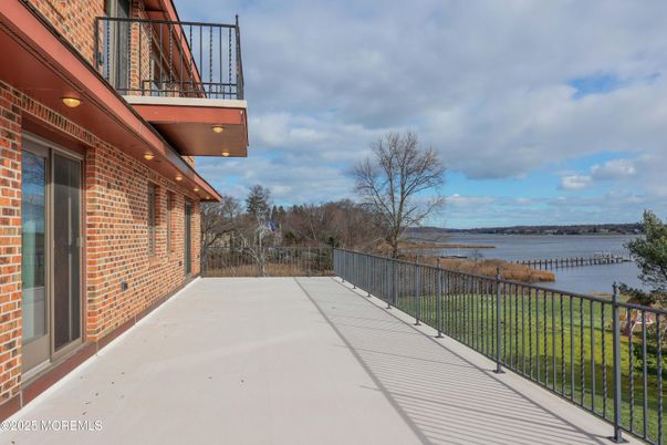 Exterior, Water
