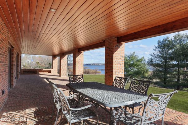 Exterior, Water