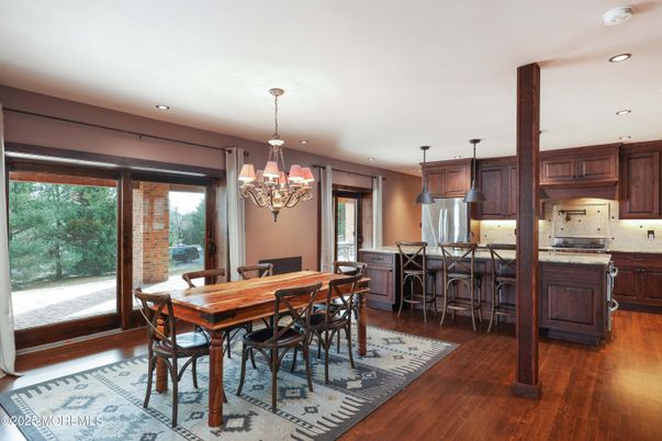Chandelier, Dining room, Interior, Kitchen, Pendant Lights, Recessed Lighting, Wood Texture Flooring