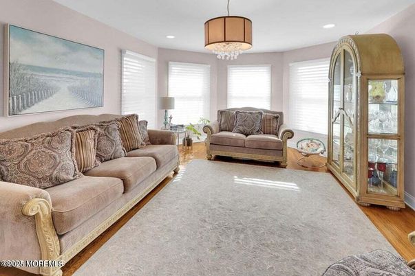 Chandelier, Interior, Living room, Recessed Lighting, Wood Texture Flooring