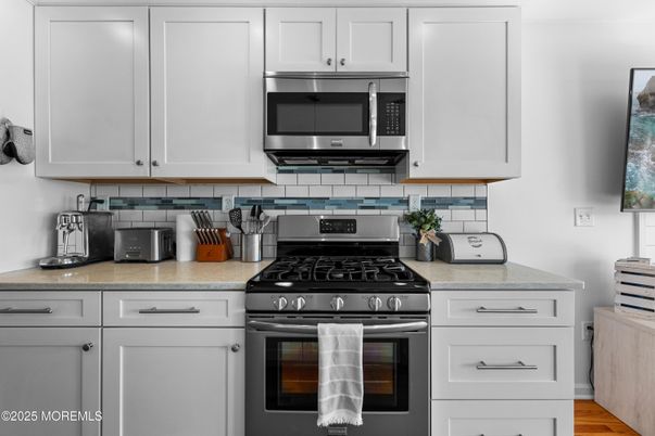 Interior, Kitchen, Stainless Steel Appliances