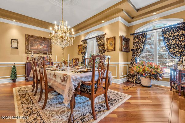Chandelier, Dining room, Interior, Recessed Lighting, Wood Texture Flooring
