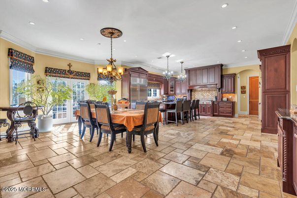 Chandelier, Dining room, Interior, Kitchen, Pendant Lights, Recessed Lighting, Stainless Steel Appliances