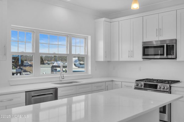 Interior, Kitchen, Stainless Steel Appliances