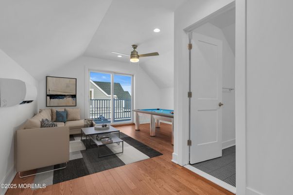 Billiard Table, Game Room, Interior, Living room, Recessed Lighting, Wood Texture Flooring