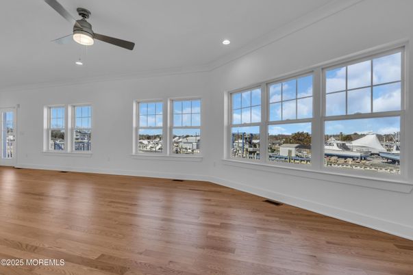 Empty room, Interior, Recessed Lighting, Water, Wood Texture Flooring