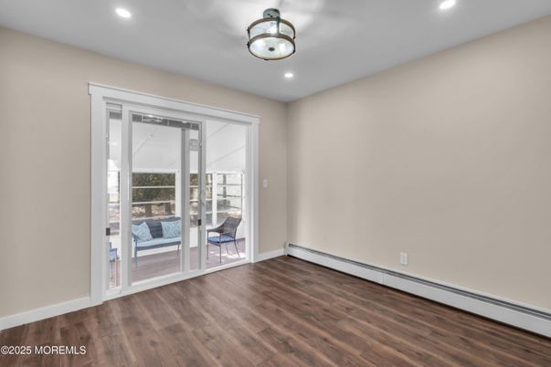 Empty room, Interior, Recessed Lighting, Wood Texture Flooring