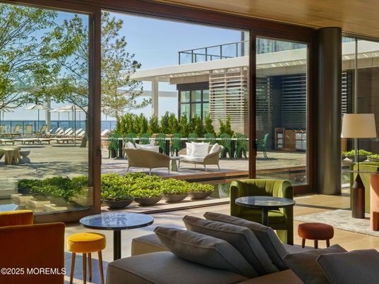 Interior, Living room, Water