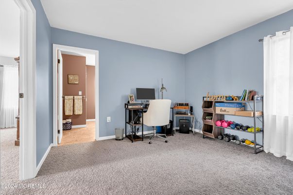 Home Office, Interior