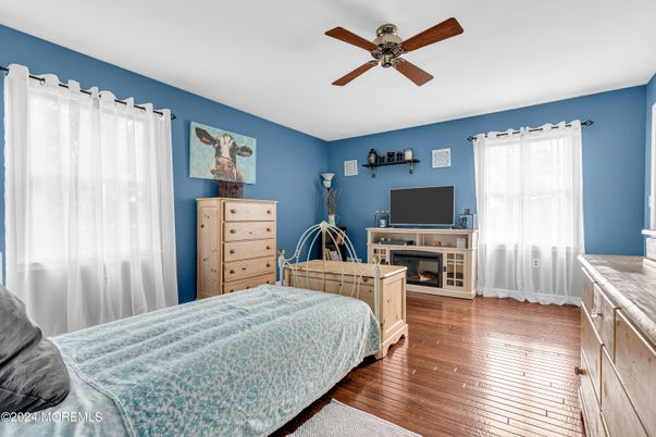 Bedroom, Fireplace, Interior, Wood Texture Flooring